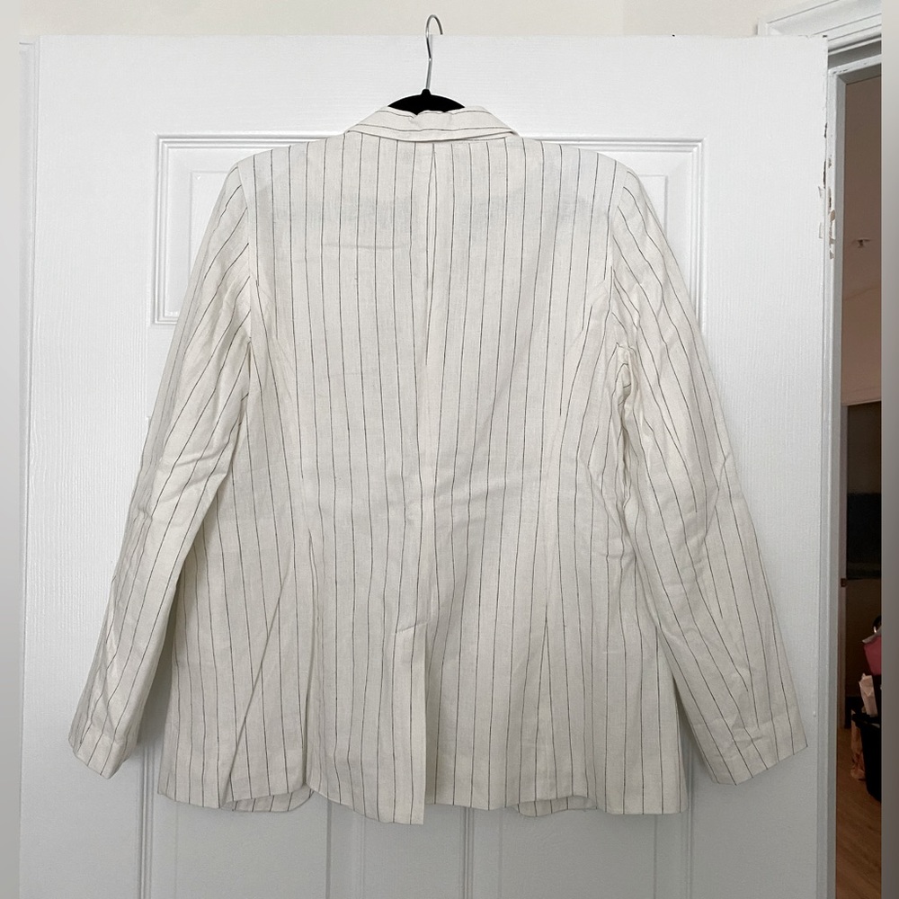 PREMISE Women’s Linen-Blend Pinstripe Blazer | Size 10 - Picture 2 of 3